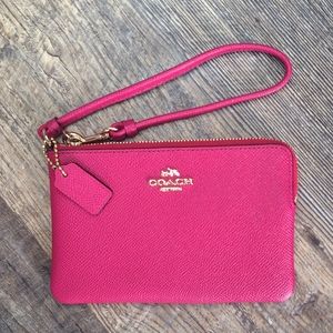 Coach | Polished Pebble Leather Bright Cherry Small Wristlet Wallet NWOT